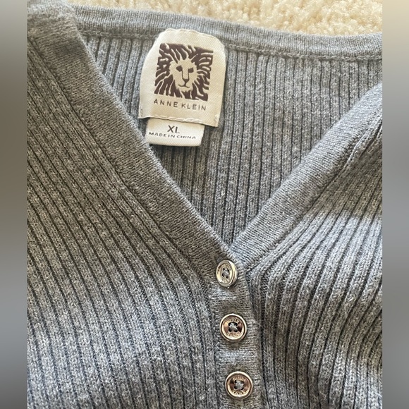 Anne Klein cotton shirt gray long sleeve ribbed Henley - Picture 3 of 4